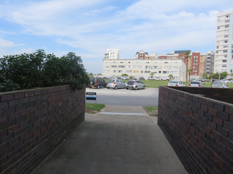 To Let 2 Bedroom Property for Rent in Summerstrand Eastern Cape